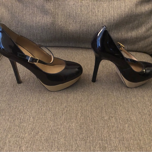 👡Authentic Steve Madden Blue/Cream Patent Leather, Size 10 - Picture 5 of 6